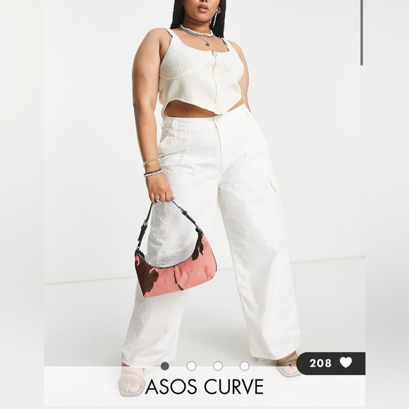 ASOS design curve oversized wide leg cargo pants in white - Picture 2 of 3